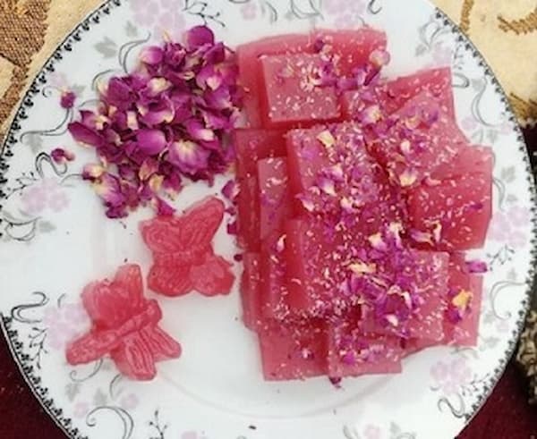 تصویر 1 از قیمت خرید مسقطی انجیر گل محمدی عمده به صرفه و ارزان